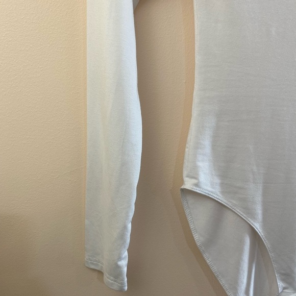 Mangopop Mock Neck Bodysuit NWT - Picture 9 of 11